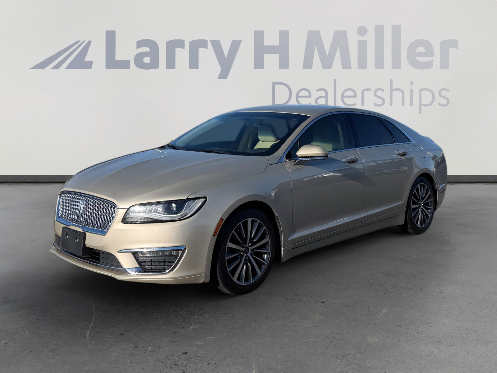 Used 2017 Lincoln MKZ Select w/ Select Plus Package FWD image 1