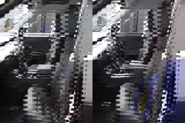 Used 2018 Tesla Model 3 Long Range image 9