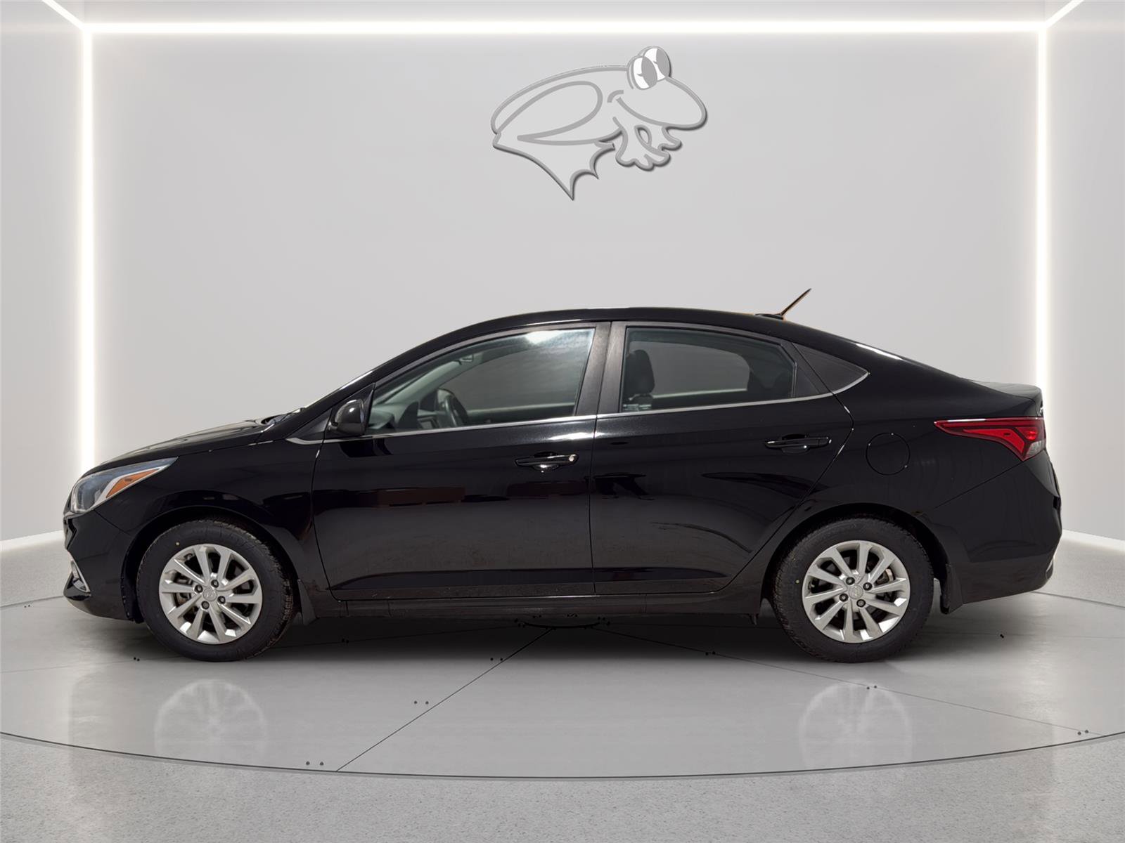 Used 2019 Hyundai Accent SEL FWD image 3