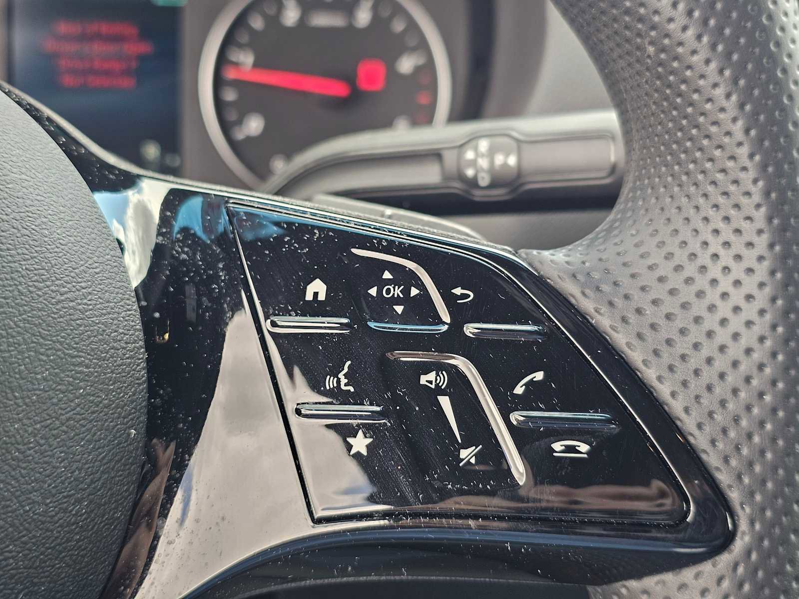 Used 2025 Mercedes-Benz Sprinter 2500 image 29