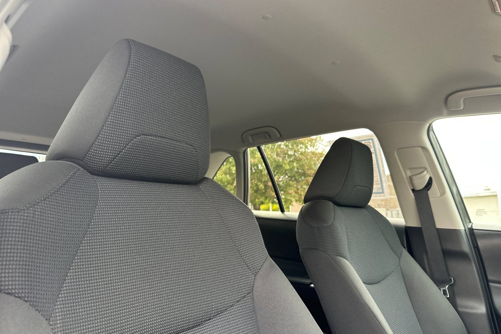 Used 2024 Toyota RAV4 LE AWD/4WD image 20