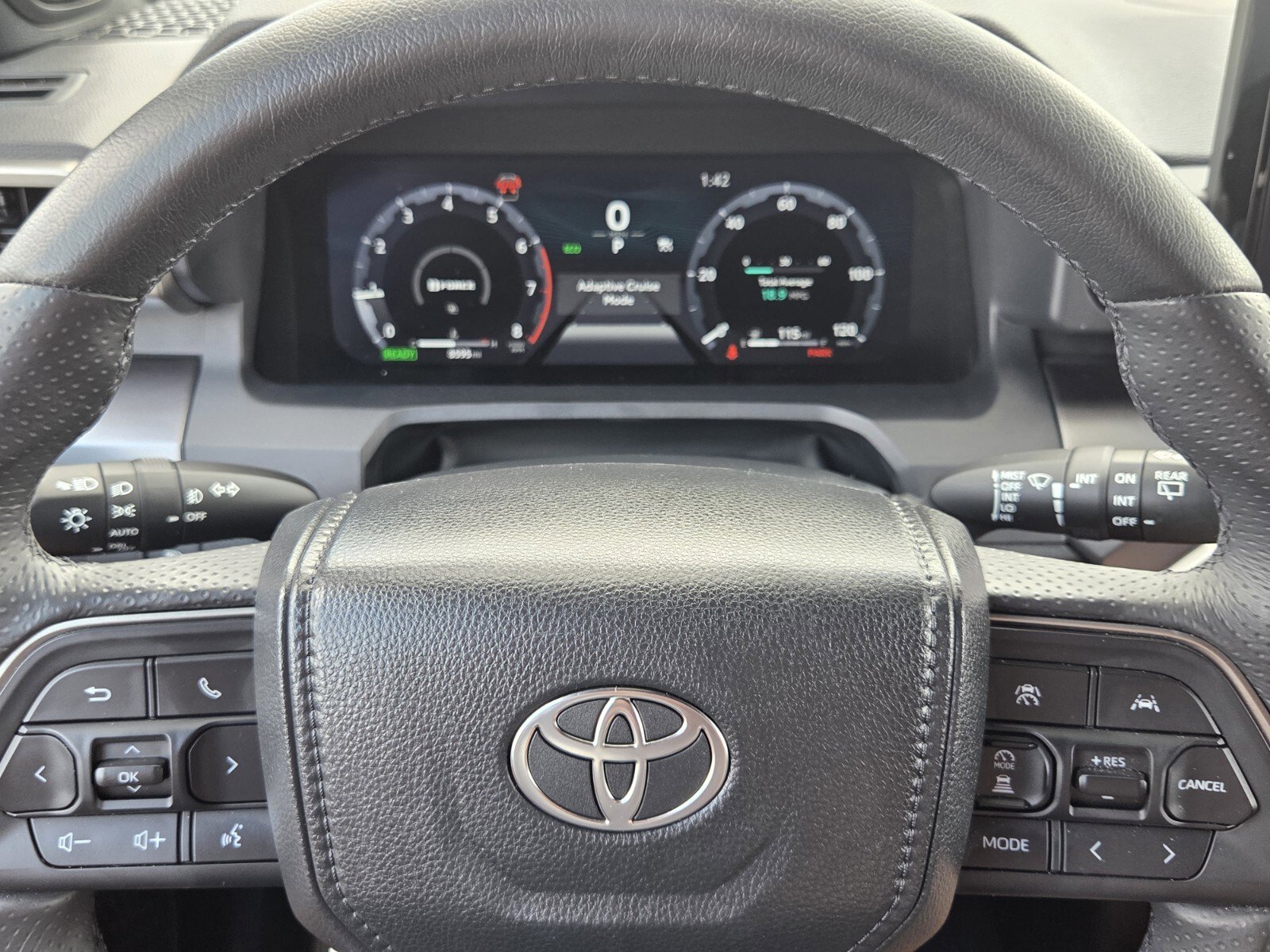 Certified 2025 Toyota 4Runner TRD Off-Road Premium AWD/4WD image 18