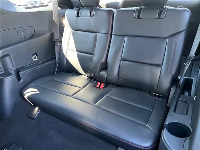 Used 2025 Ford Explorer ST image 17