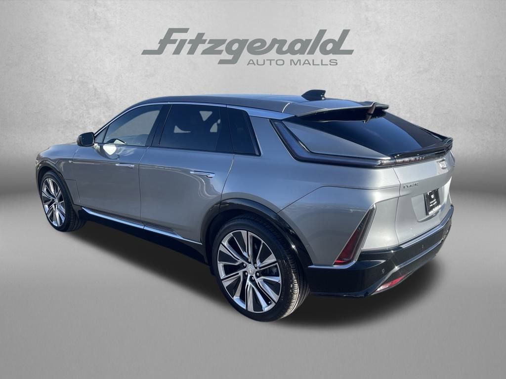 Certified 2024 Cadillac Lyriq Luxury w/ LPO, Floor Liner Package image 7