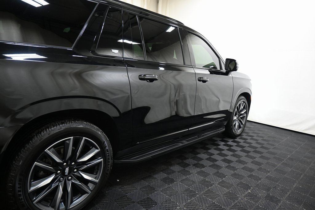 Used 2023 Cadillac Escalade ESV Sport Platinum image 14