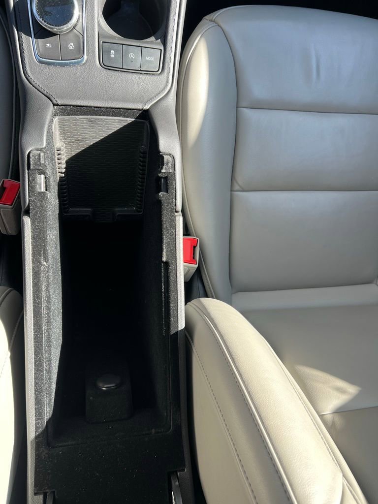 Used 2023 Cadillac XT4 Premium Luxury image 15