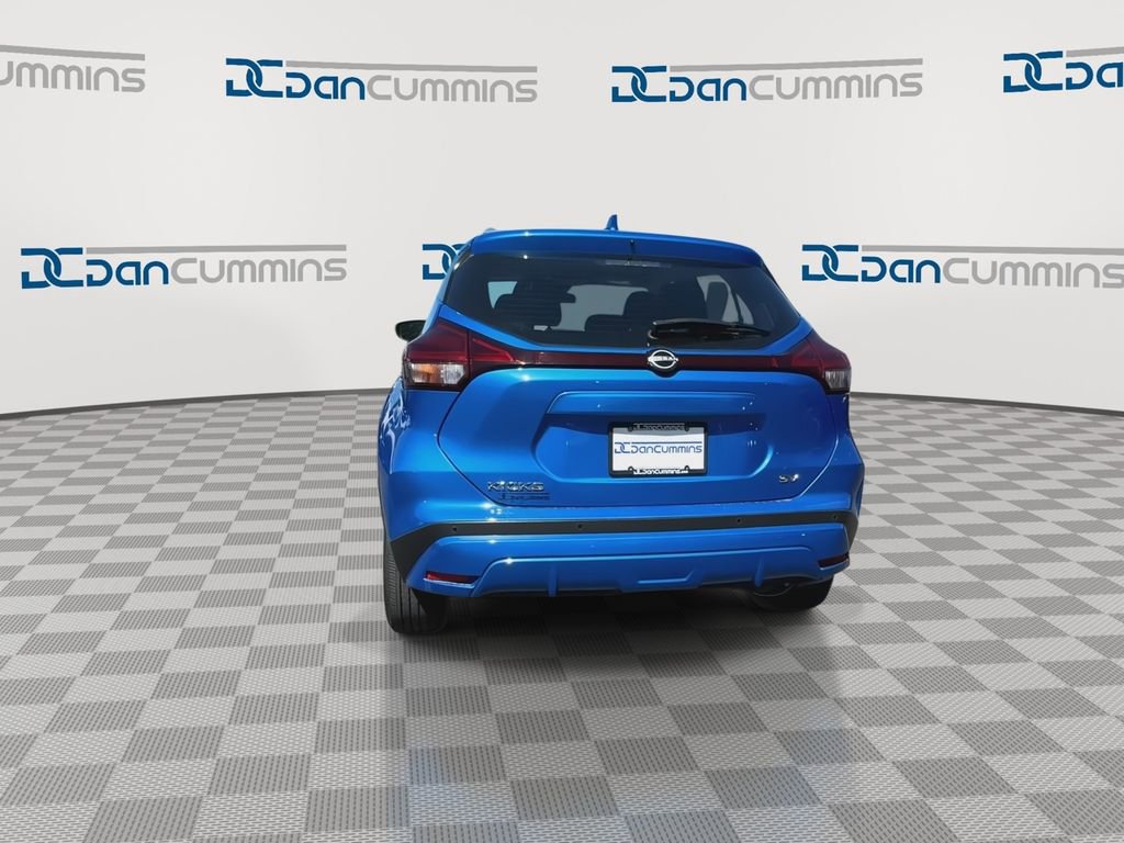 Used 2024 Nissan Kicks SV FWD image 7