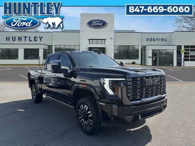 Used 2024 GMC Sierra 3500 Denali Ultimate image 4