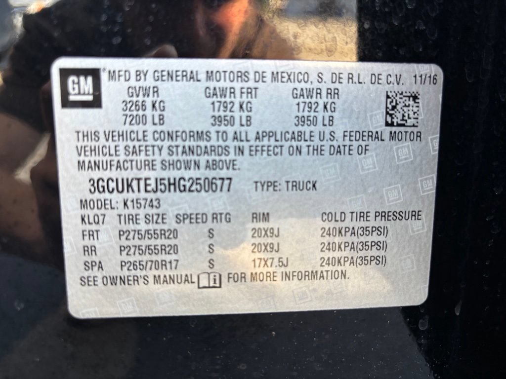 Used 2017 Chevrolet Silverado 1500 High Country AWD/4WD image 16