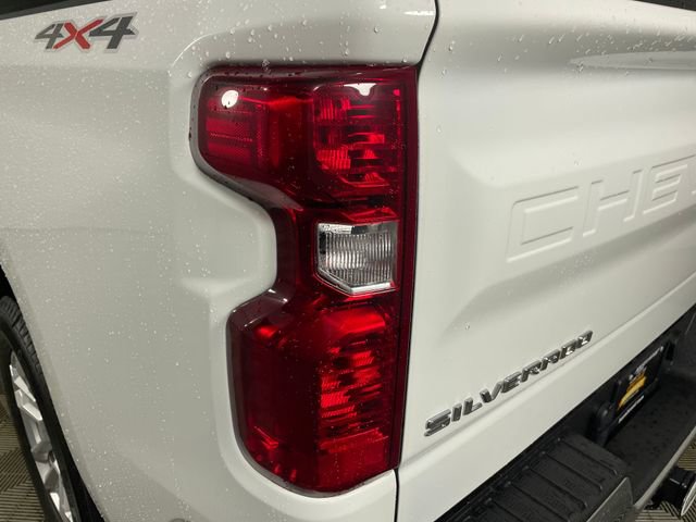 New 2025 Chevrolet Silverado 1500 LT image 16