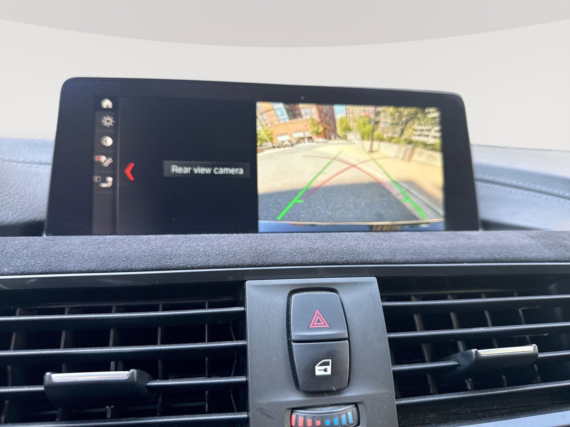 Used 2018 BMW 330i Sedan RWD image 25