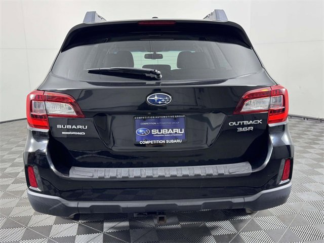 Used 2015 Subaru Outback 3.6R Limited image 9