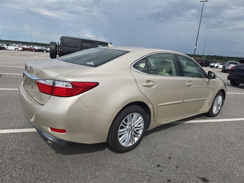 Used 2013 Lexus ES 350 w/ Luxury Pkg FWD image 10