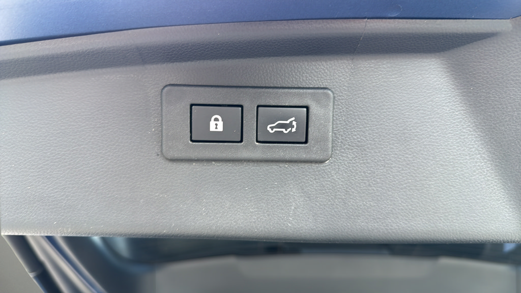 Used 2022 Subaru Outback Limited AWD/4WD image 18