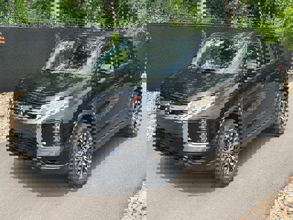 New 2025 Mitsubishi Outlander Sport SE