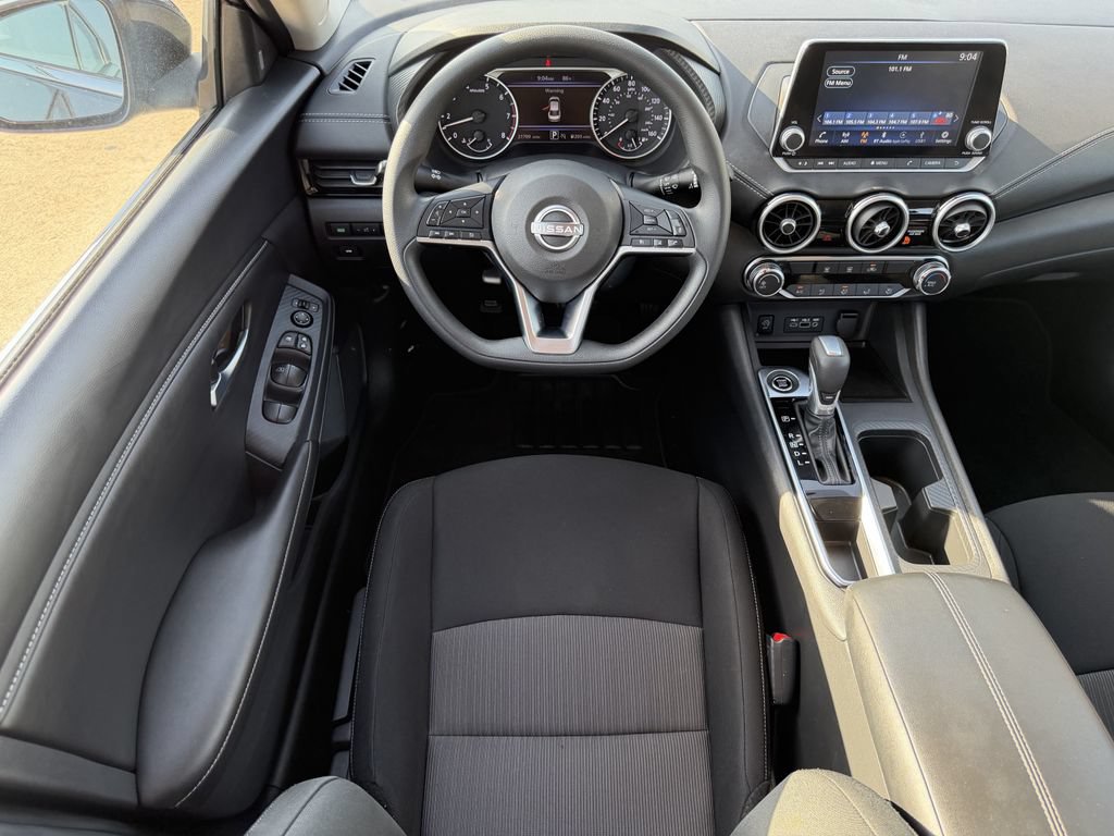 Used 2025 Nissan Sentra SV FWD image 13