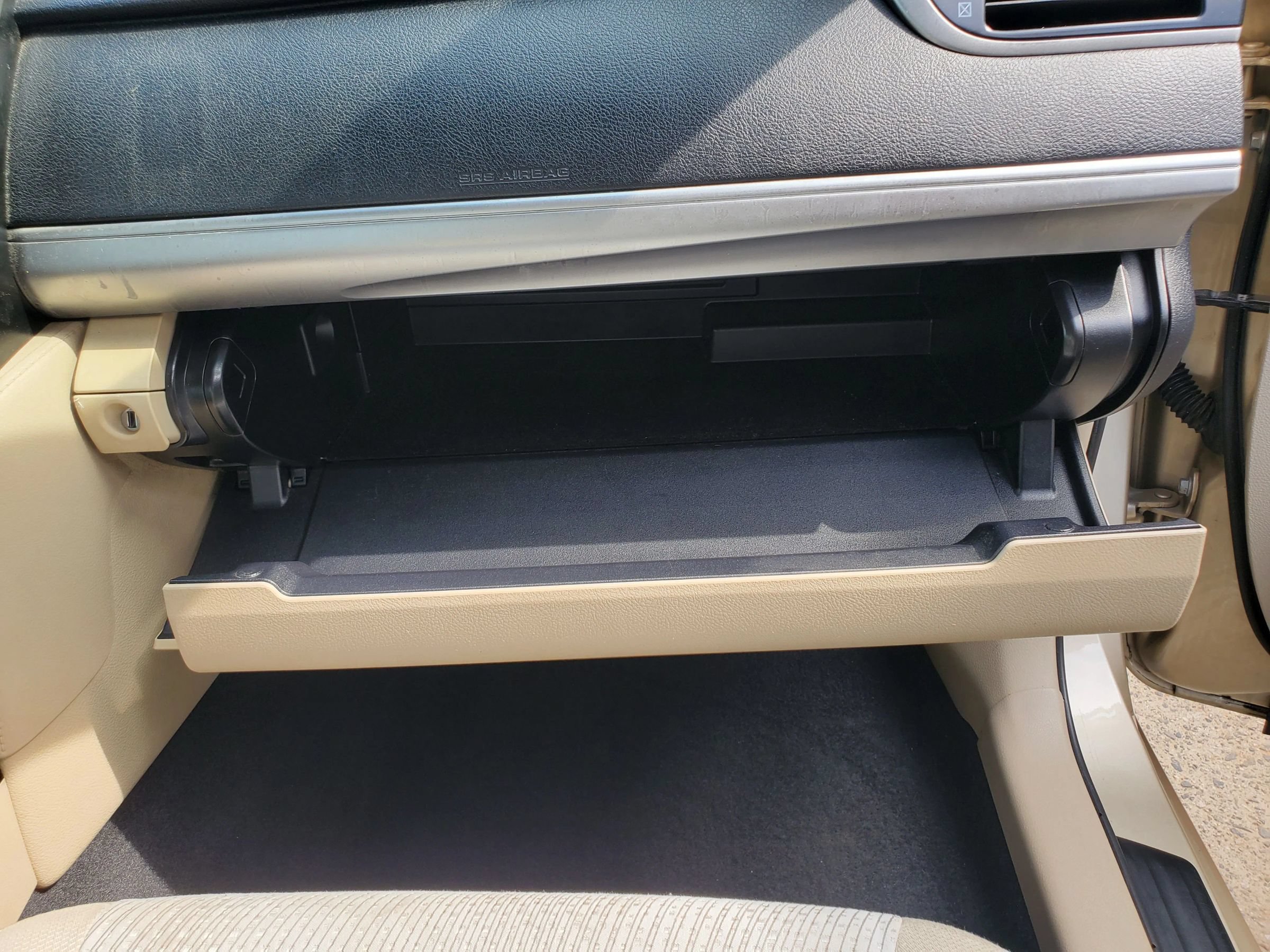 Used 2012 Toyota Camry LE FWD image 25