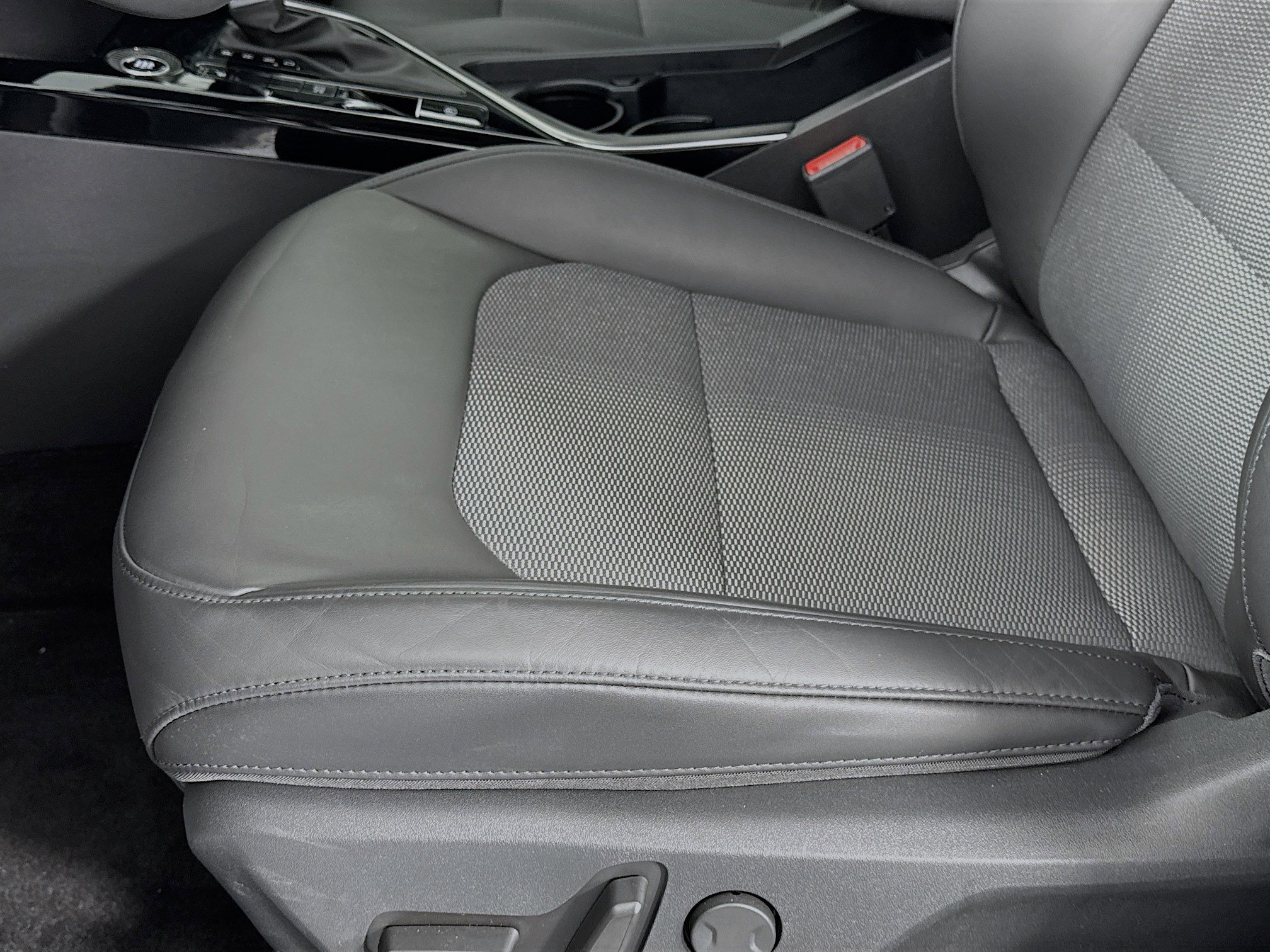 Used 2023 Kia Niro EX Touring image 19