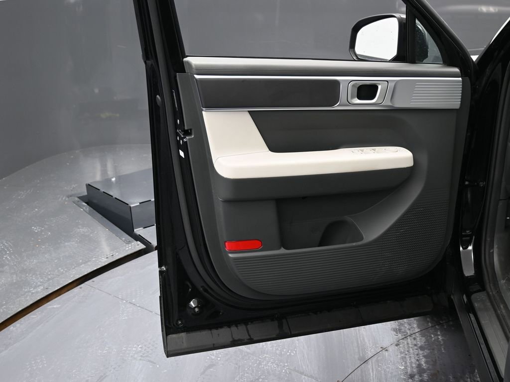 Used 2025 Hyundai Santa Fe SE image 40