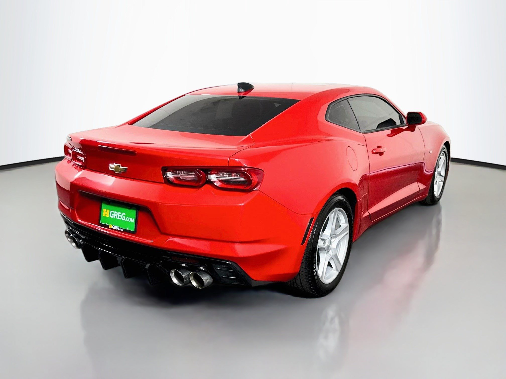 Used 2022 Chevrolet Camaro LT RWD image 10