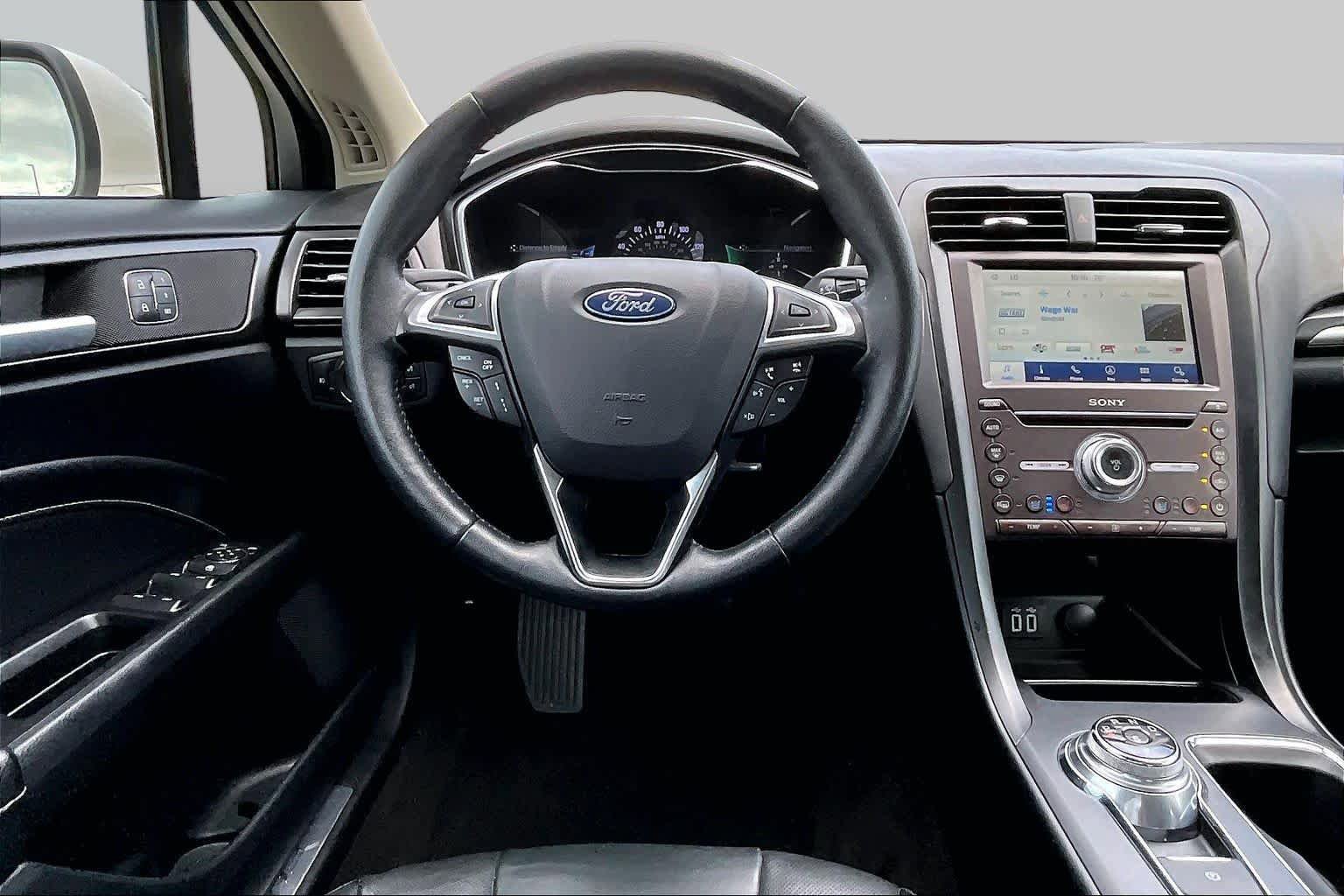 Used 2020 Ford Fusion Titanium FWD image 6