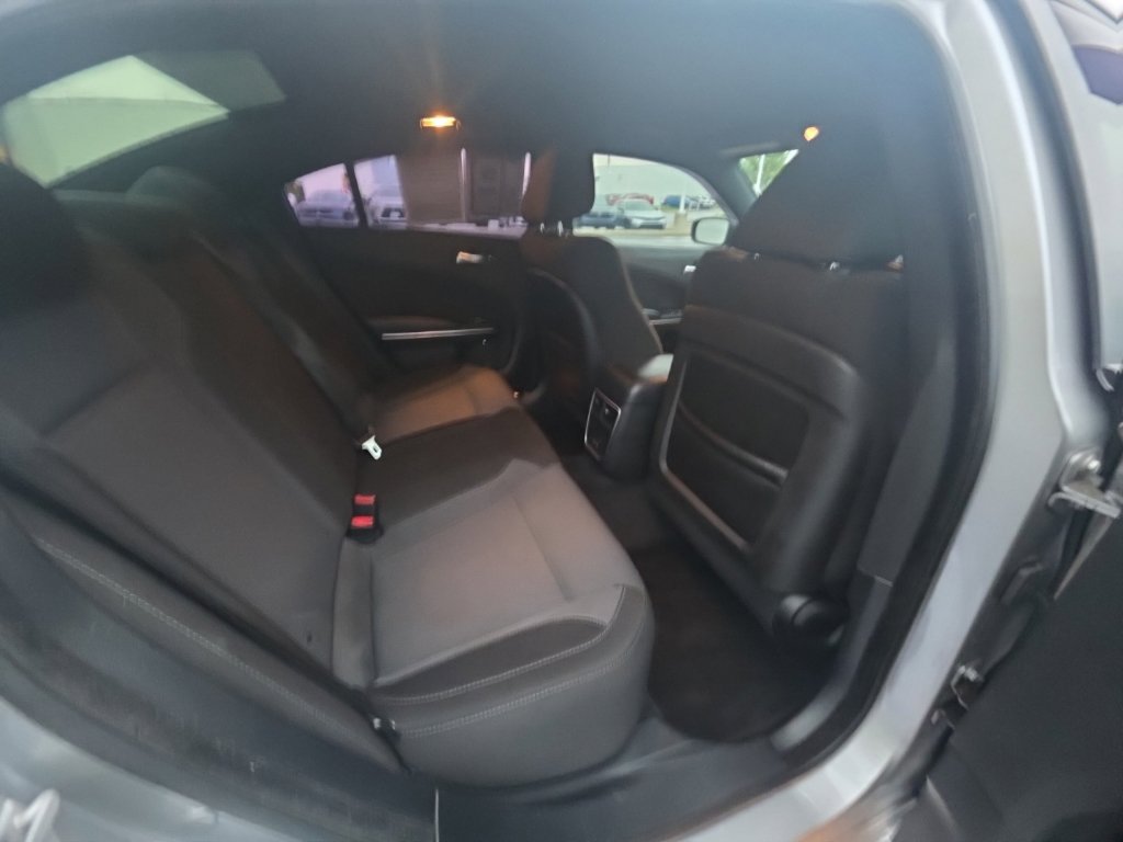 Used 2016 Dodge Charger R/T RWD image 31