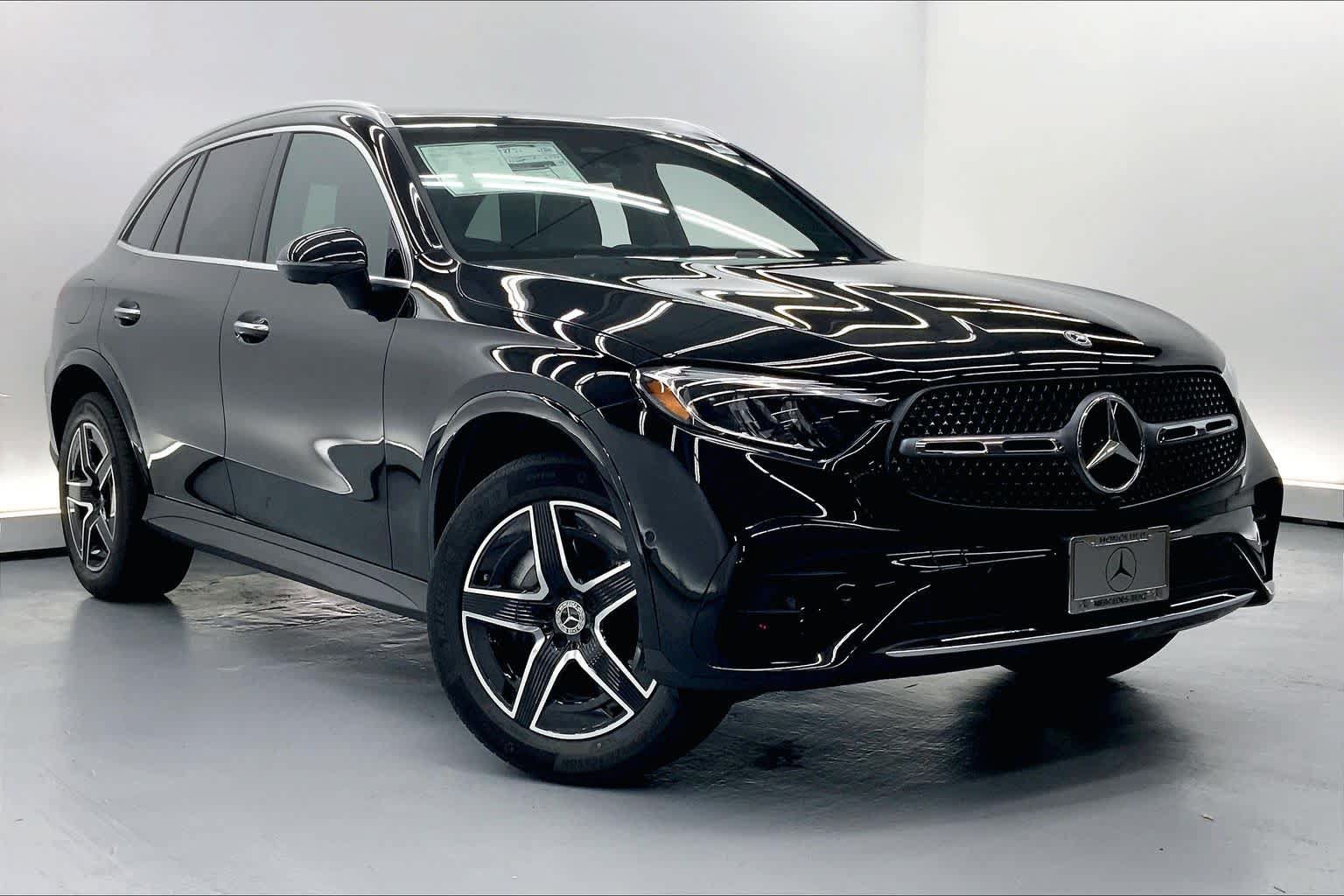 Used 2026 Mercedes-Benz GLC 300 image 4