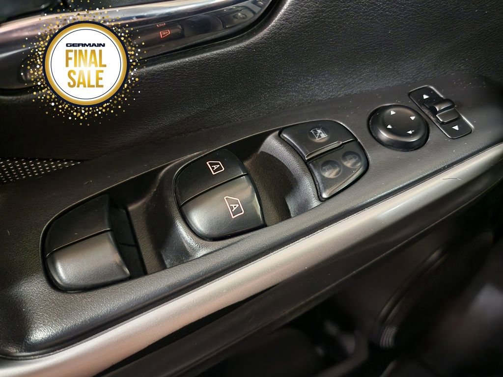 Used 2020 Nissan Kicks SV image 24