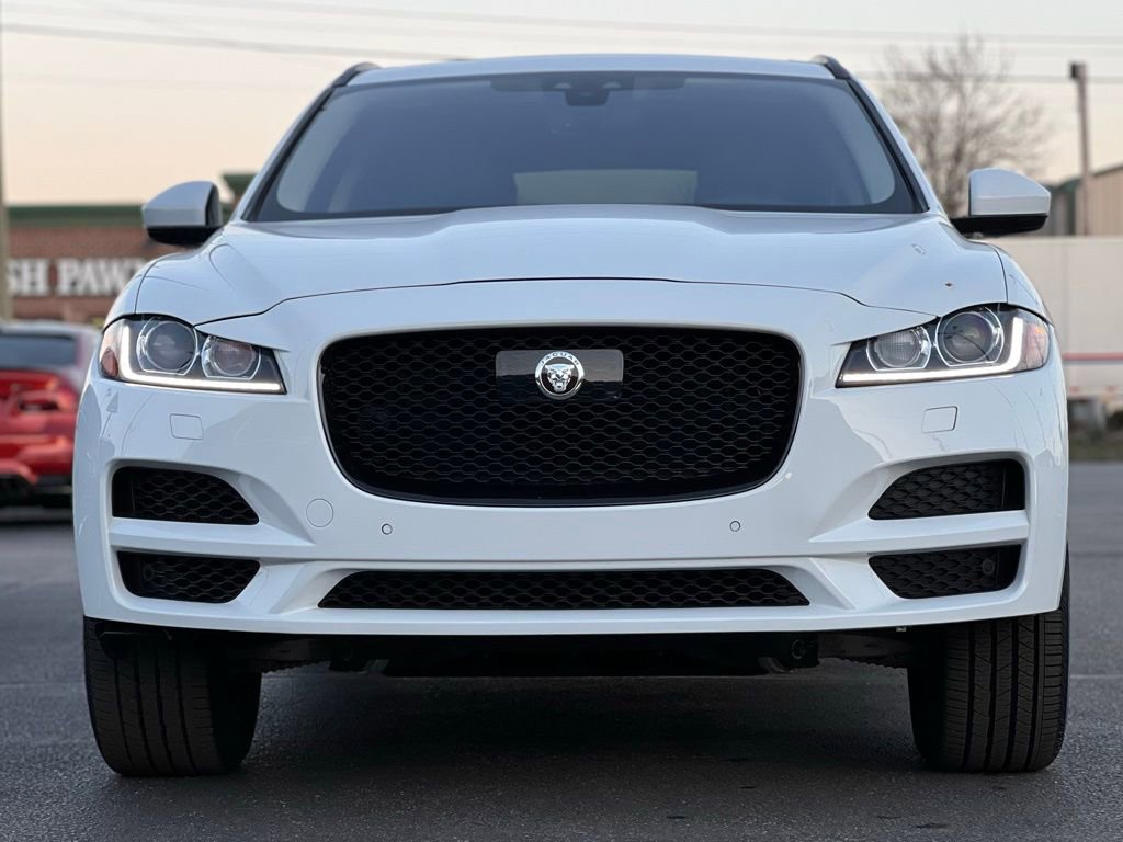 Used 2020 Jaguar F-PACE Prestige image 12