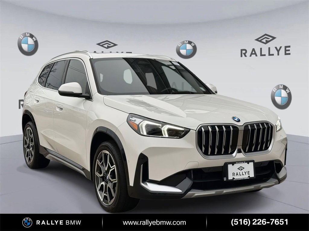 Certified 2025 BMW X1 xDrive28i w/ Technology Package image 1