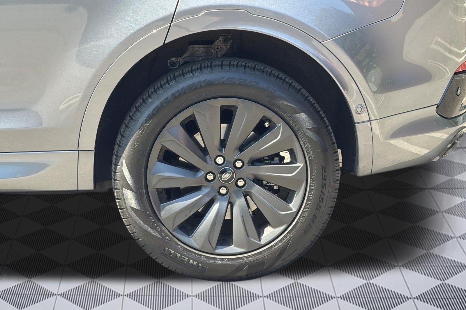 Certified 2025 Land Rover Discovery Sport S AWD/4WD image 12