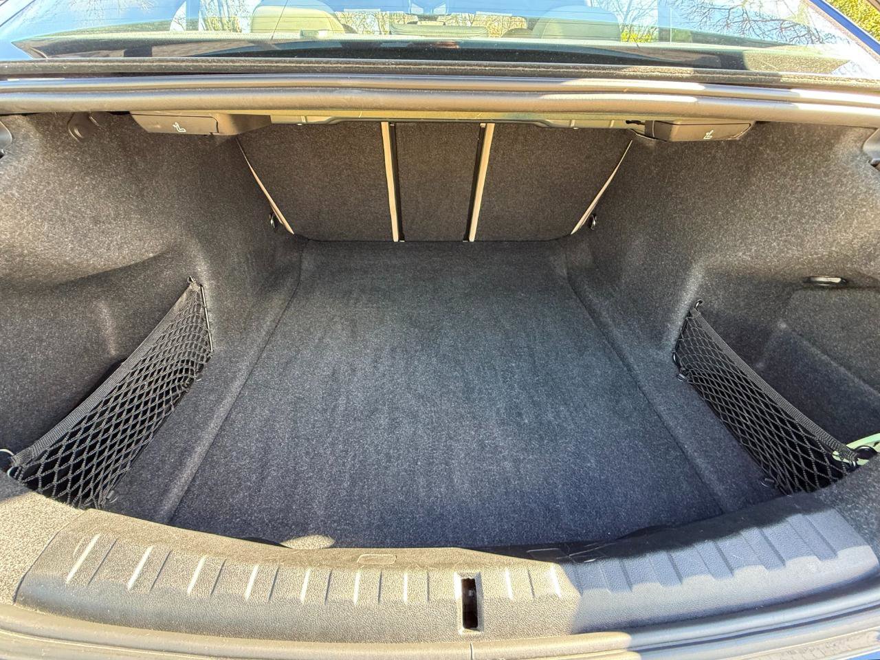 Used 2020 BMW 330i xDrive Sedan AWD/4WD image 28