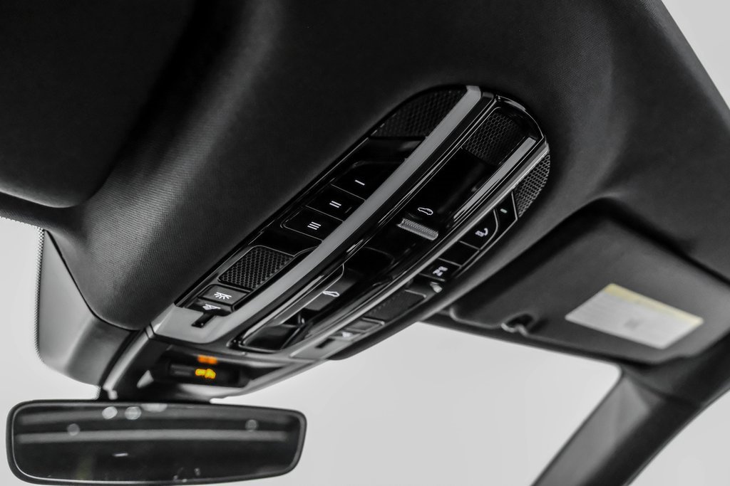 Used 2023 Porsche Cayenne image 35