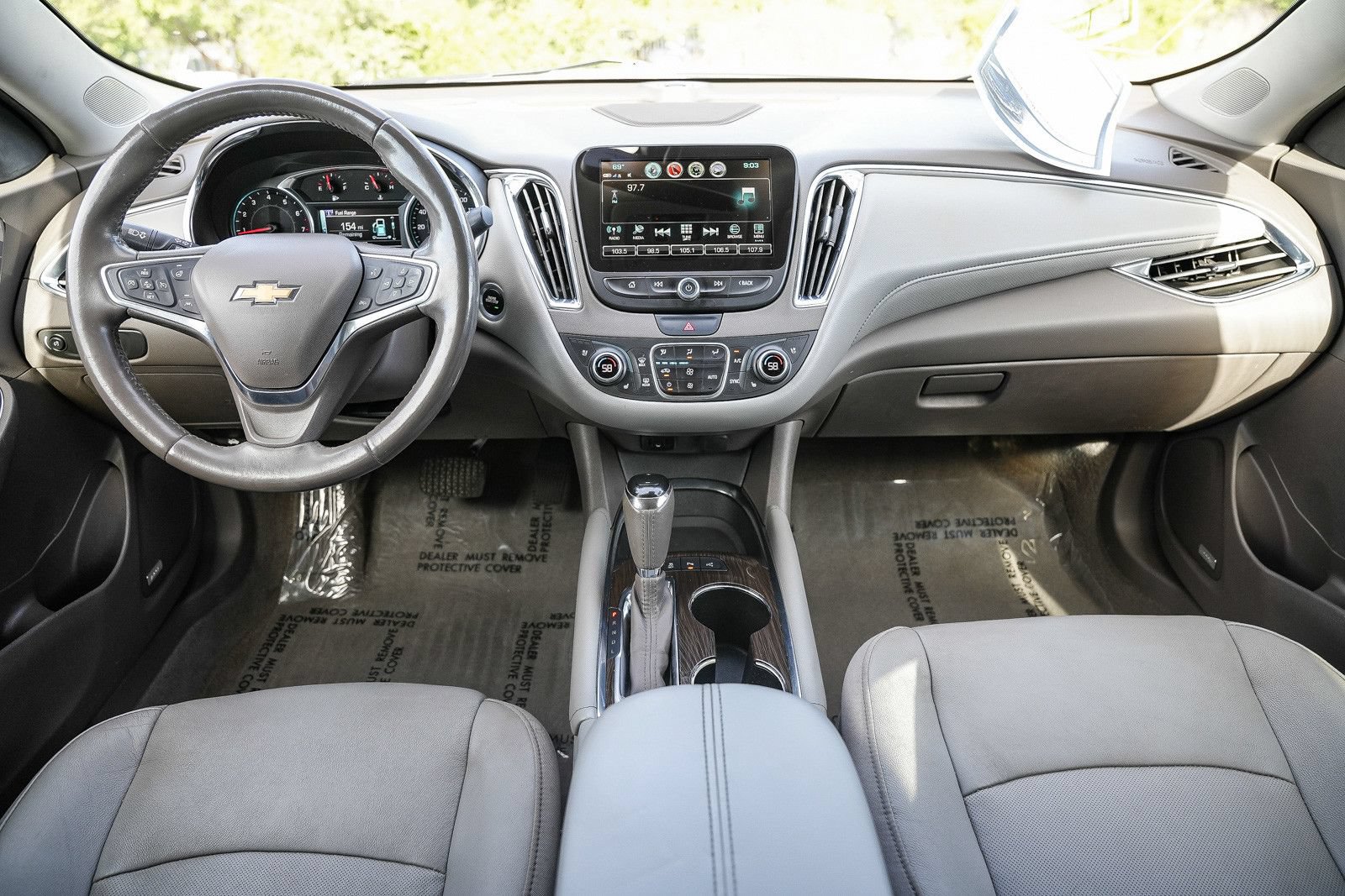Used 2018 Chevrolet Malibu Premier w/ Premier Sun and Wheel Package FWD image 12