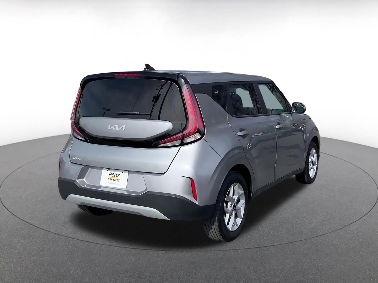 Used 2025 Kia Soul LX w/ LX Technology Package image 14