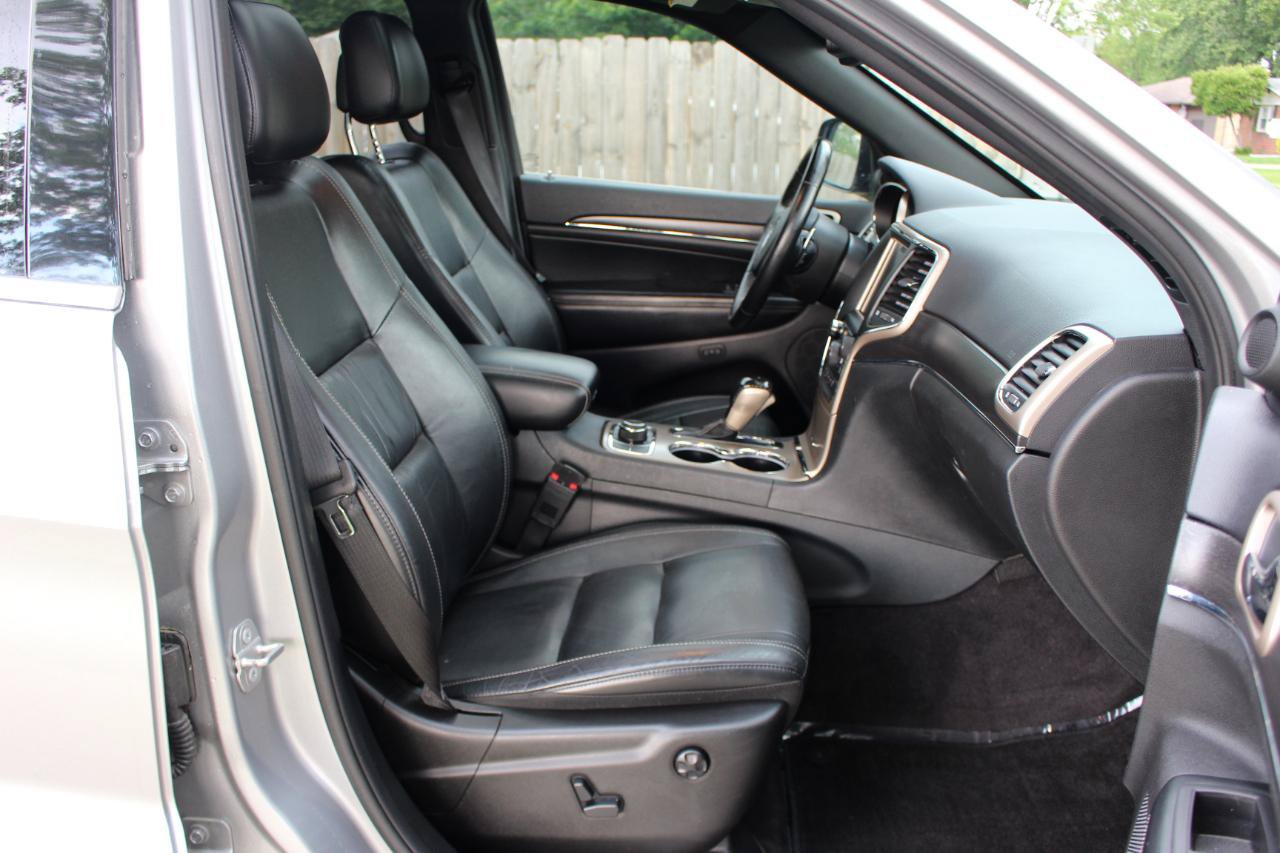 Used 2016 Jeep Grand Cherokee Limited AWD/4WD image 41