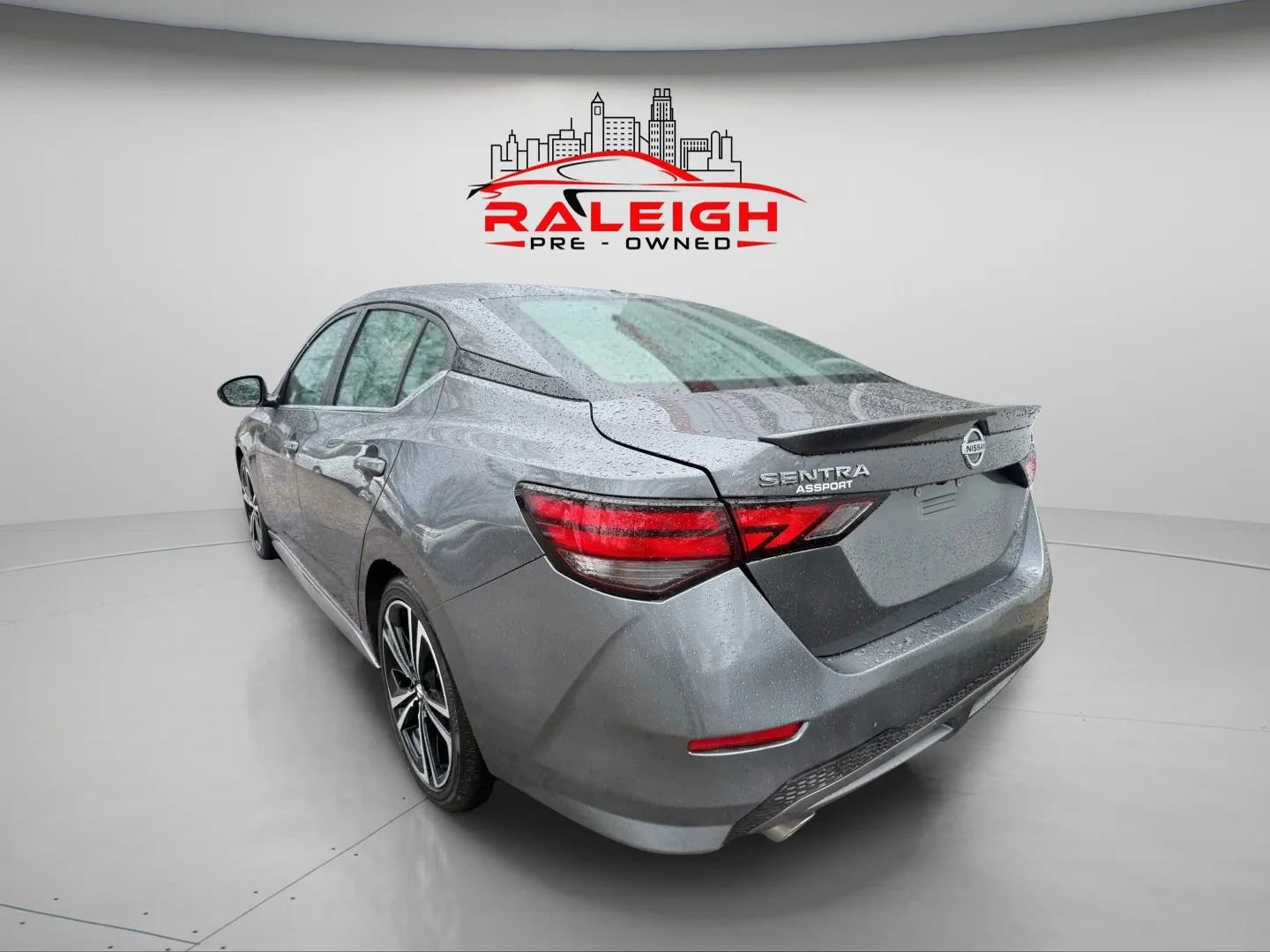 Used 2023 Nissan Sentra SR w/ Electronics Package image 3