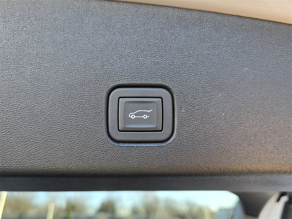 Used 2025 Cadillac Optiq Sport 2 w/ LPO, Floor Liner Package image 29