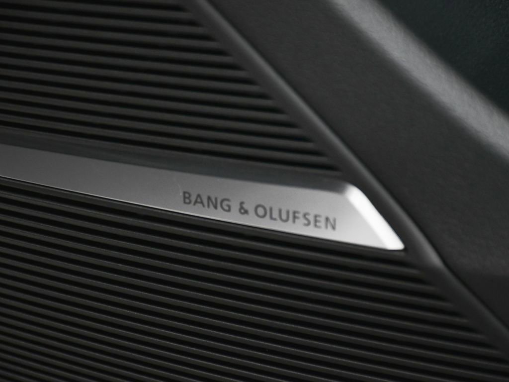 Used 2021 Audi SQ7 Premium Plus w/ Executive Package image 17