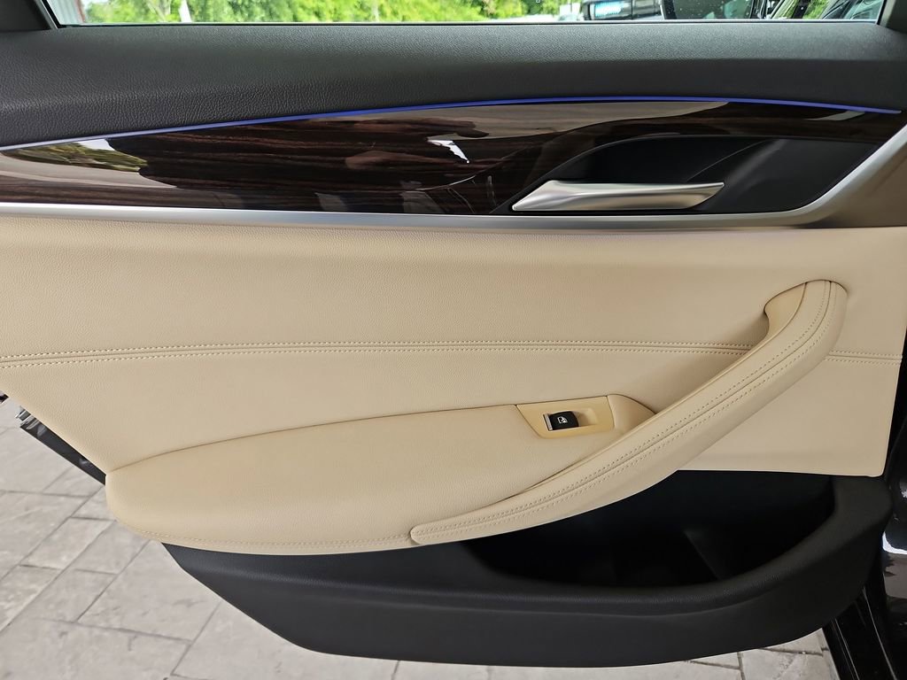 Used 2019 BMW 530i xDrive w/ Convenience Package AWD/4WD image 30