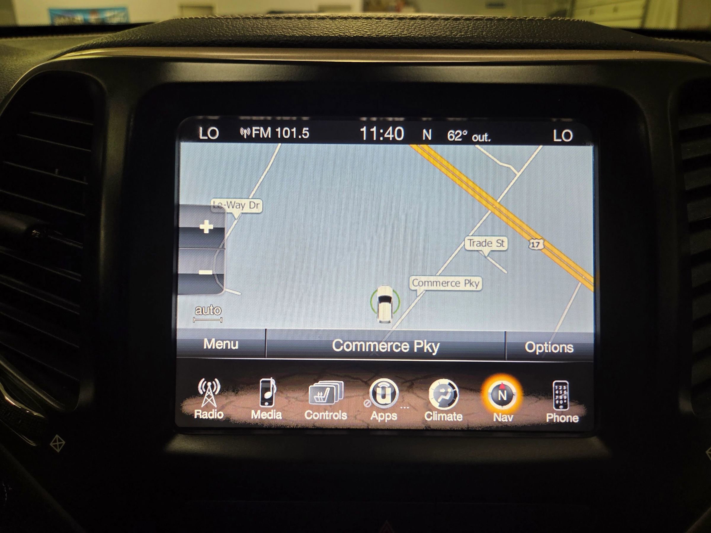 Used 2014 Jeep Cherokee Limited image 28