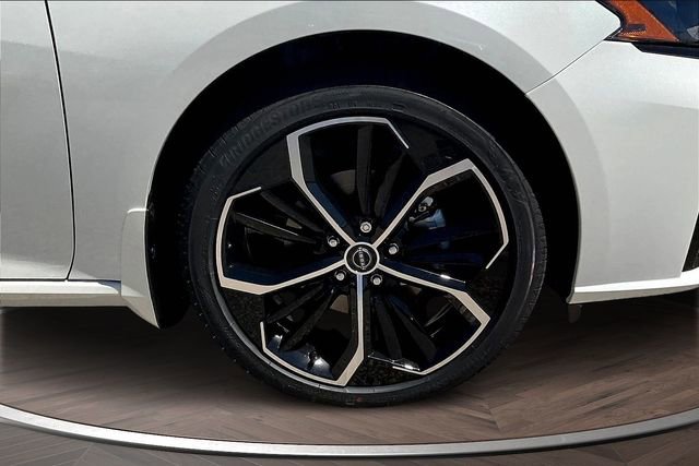 New 2026 Nissan Altima 2.5 SR image 12