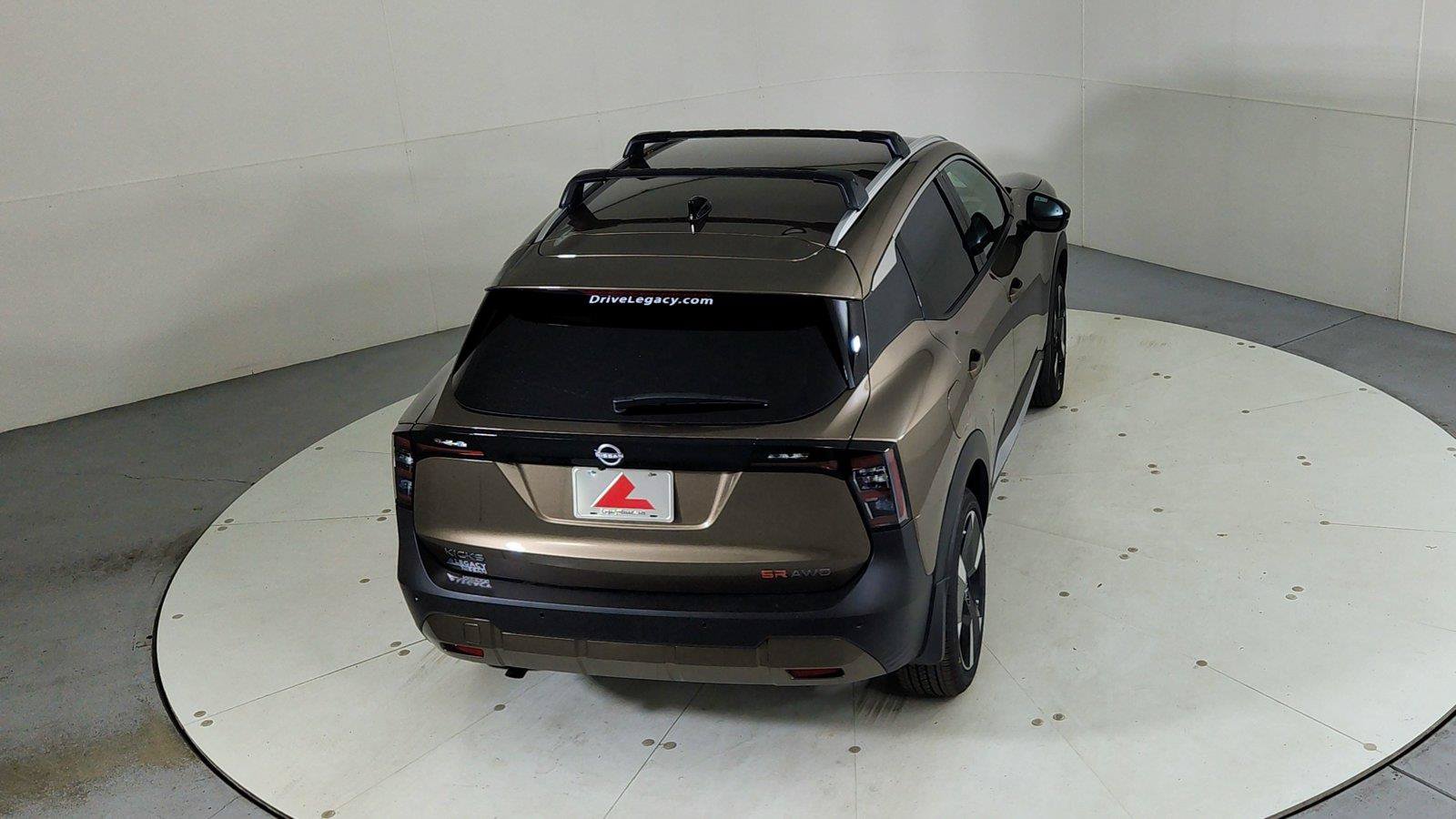 Used 2026 Nissan Kicks SR w/ Illumination Package AWD/4WD image 41