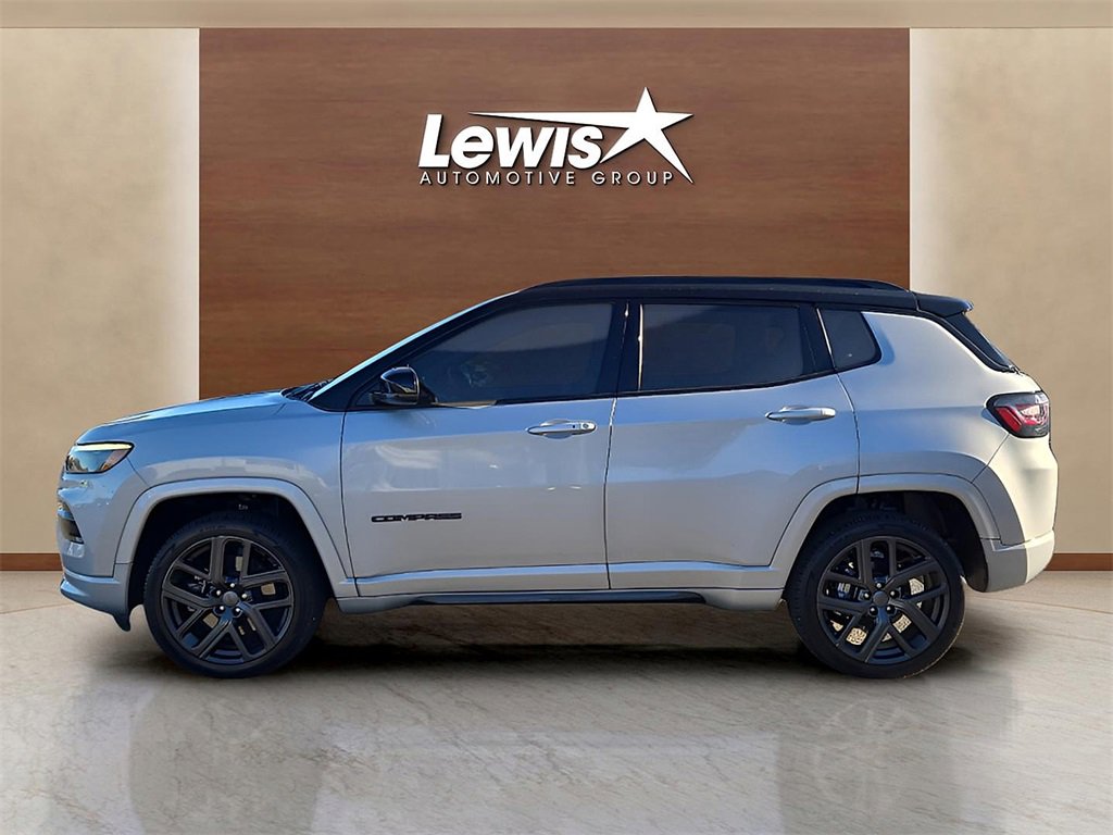 Used 2024 Jeep Compass Limited w/ High Altitude Package image 2
