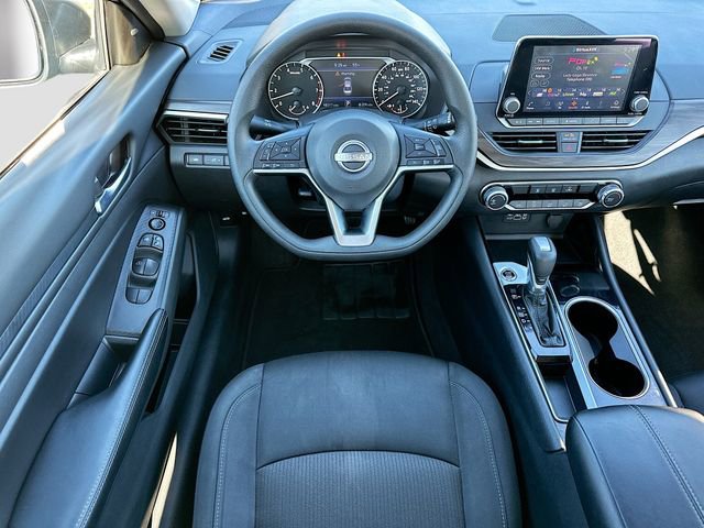 Used 2024 Nissan Altima 2.5 SV image 20