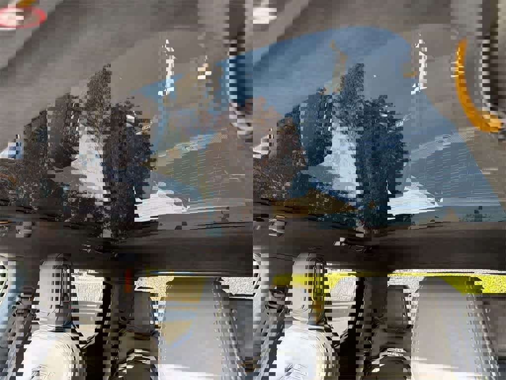 Used 2023 Rivian R1T Adventure image 8