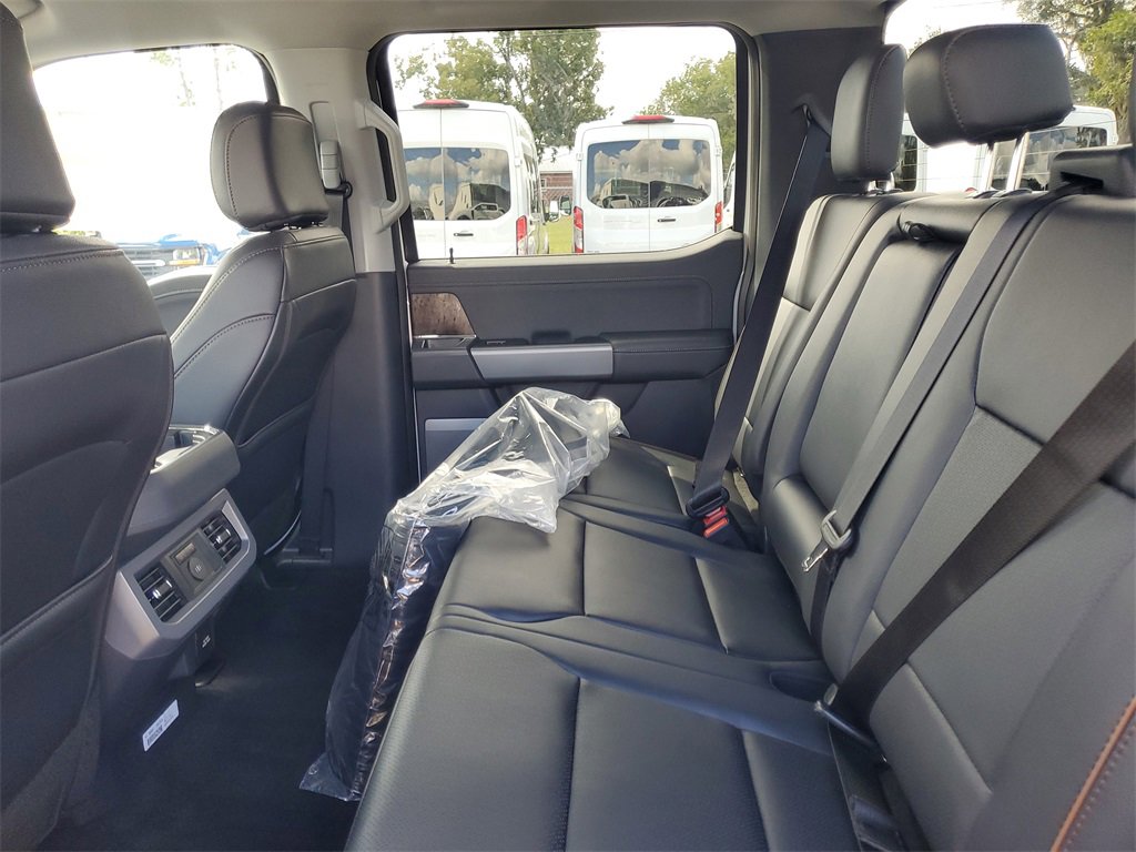 New 2026 Ford F350 Lariat w/ Black Appearance Package image 25