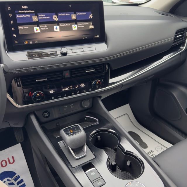 Used 2024 Nissan Rogue SL image 22