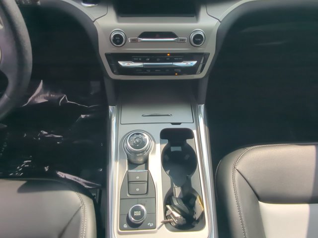 Certified 2023 Ford Explorer XLT w/ Equipment Group 202A AWD/4WD image 20