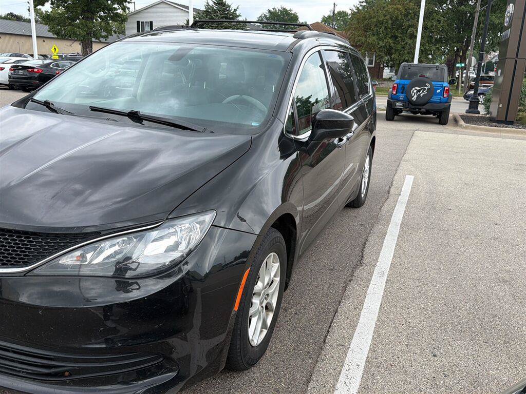 Used 2020 Chrysler Voyager Lxi FWD video 2